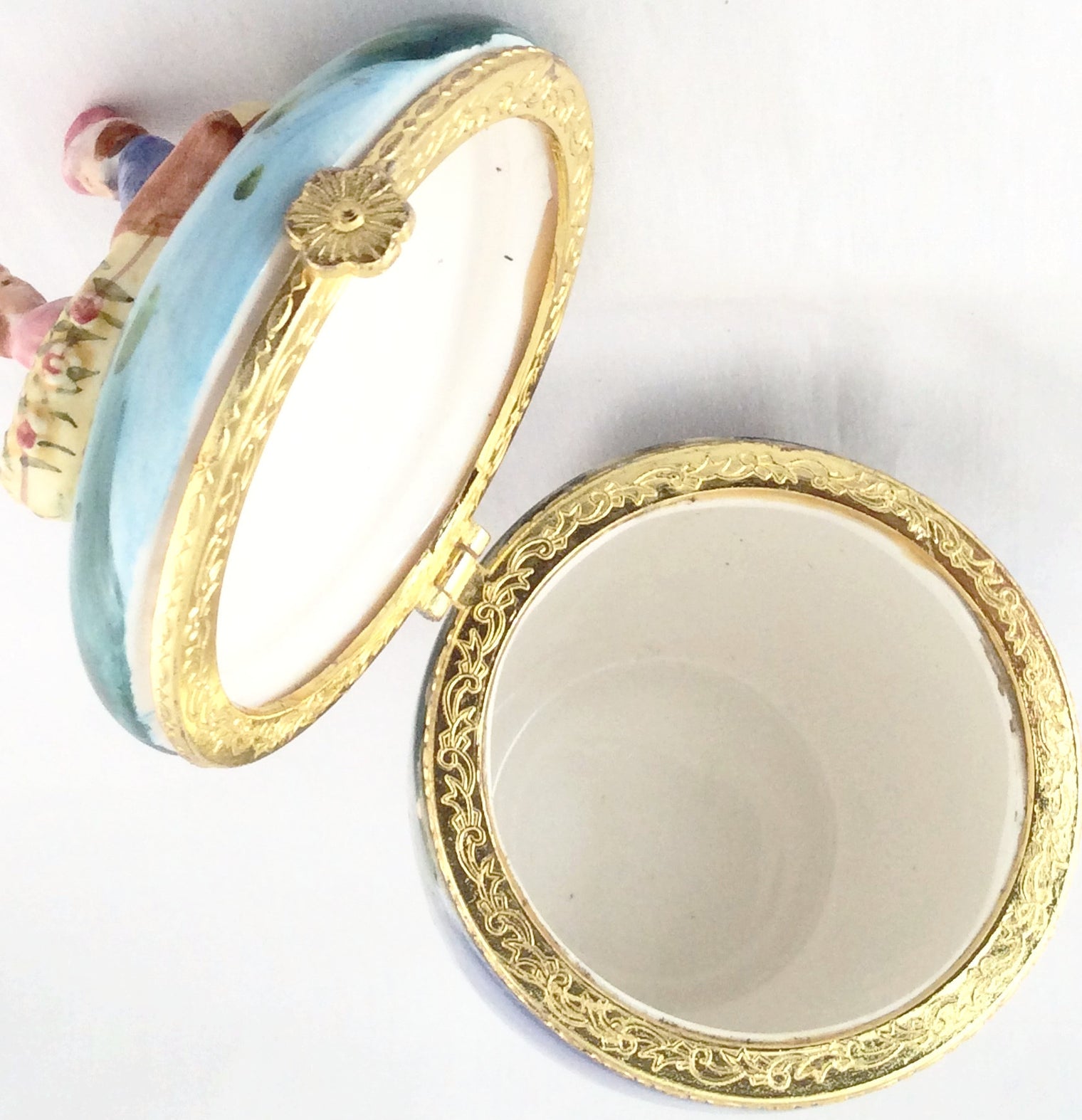 Hand Painted Trinket Box - Two Ladies On A Canoe
